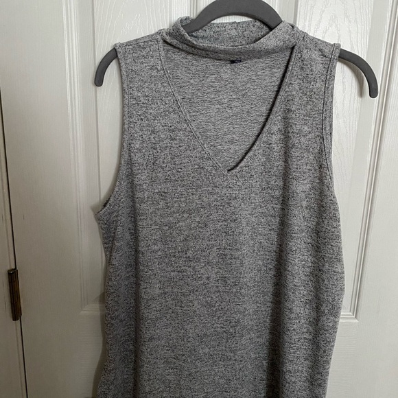 Freshman 1996 Sleeveless Gray Sweater - Picture 1 of 3